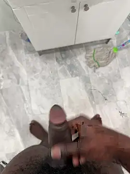 Sweetley online show from March 25, 2026, 3:06 am