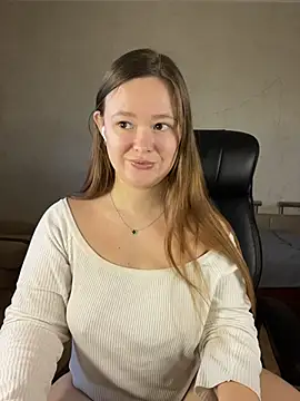 Snapshot of CaramelleSugarr chatting on February 15, 2026, 12:48 pm CaramelleSugarr online show from February 15, 2026, 12:48 pm