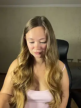 CaramelleSugarr online show from July 24, 2026, 7:10 pm