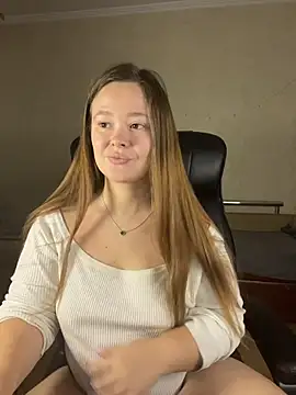 Snapshot of CaramelleSugarr chatting on February 18, 2026, 5:42 pm CaramelleSugarr online show from February 18, 2026, 5:42 pm