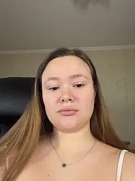 Snapshot of CaramelleSugarr chatting on March 20, 2026, 7:53 am CaramelleSugarr online show from March 20, 2026, 7:53 am