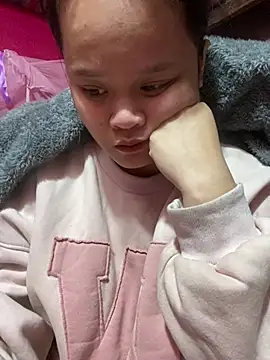 Thanhhuyen001 online show from February 9, 2026, 3:48 am