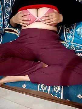 Snapshot of Sofia-111 chatting on February 14, 2026, 2:56 am Sofia-111 online show from February 14, 2026, 2:56 am