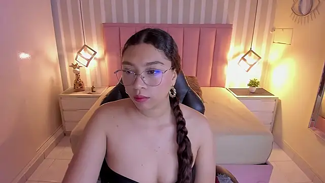 angelinemore online show from March 7, 2026, 7:41 pm