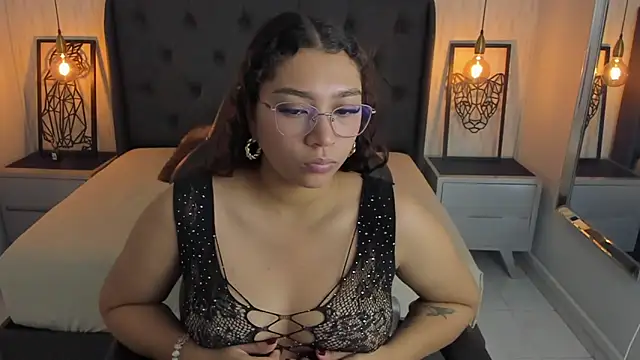 angelinemore online show from February 24, 2026, 7:26 pm