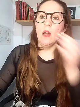 SofiEsteves online show from June 23, 2026, 12:58 pm