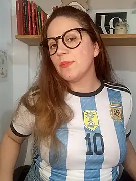 SofiEsteves online show from June 17, 2026, 3:22 pm