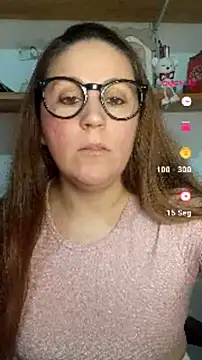SofiEsteves online show from July 14, 2026, 4:35 pm