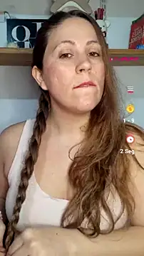 SofiEsteves online show from July 24, 2026, 1:40 pm
