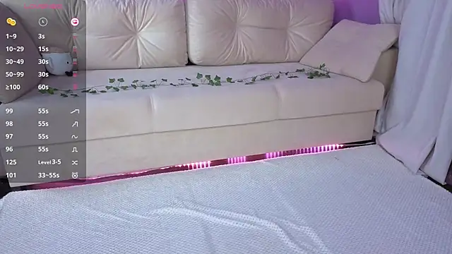 EilinWood online show from May 5, 2026, 3:04 pm