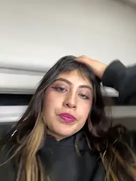 justmariee online show from April 5, 2026, 6:42 am