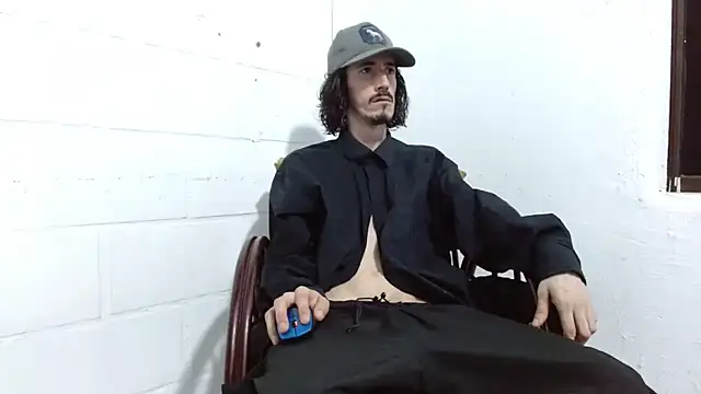 sk8-boy online show from June 18, 2026, 10:26 pm