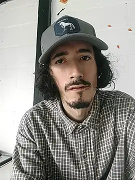 sk8-boy online show from April 22, 2026, 4:47 pm