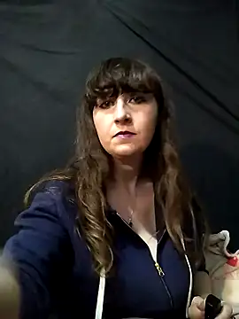 Camellia-Pink online show from December 17, 2025, 8:47 pm