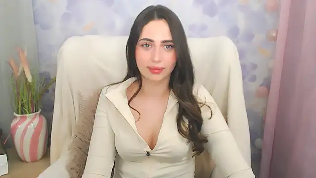 LarissaSweet21 online show from April 26, 2026, 7:33 pm