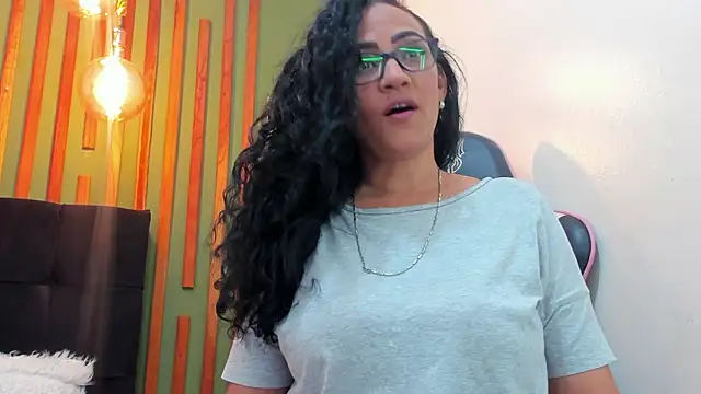 Bianca slut1 online show from January 18, 2026, 8:01 pm