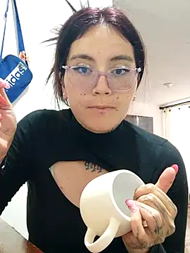 mara adiction online show from February 11, 2026, 10:53 pm