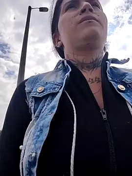 mara adiction online show from December 19, 2025, 6:32 pm