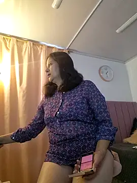 christy ant online show from July 30, 2026, 6:29 pm