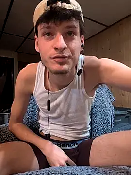 B8RHUNG online show from March 14, 2026, 4:35 pm