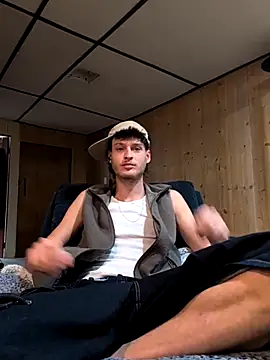 B8RHUNG online show from March 7, 2026, 4:56 pm