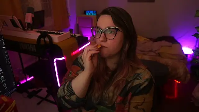 Snapshot of FireproofCuriousiteaze chatting on March 22, 2026, 4:27 am FireproofCuriousiteaze online show from March 22, 2026, 4:27 am