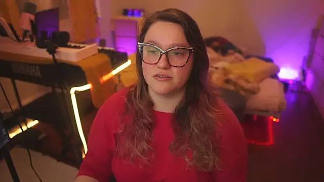 Snapshot of FireproofCuriousiteaze chatting on March 7, 2026, 7:15 am FireproofCuriousiteaze online show from March 7, 2026, 7:15 am