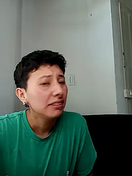 Mei and Gaby online show from January 14, 2026, 5:27 pm