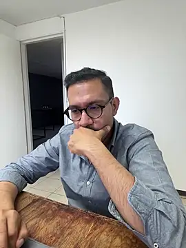 AdrianGarcia89 online show from April 25, 2026, 12:46 am