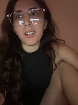 LatinDoll8 online show from April 28, 2026, 8:02 pm