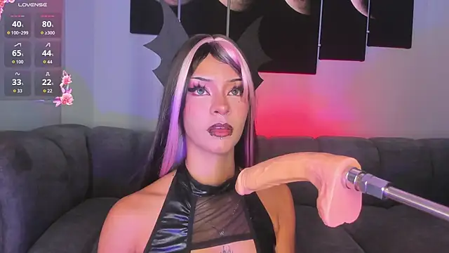 Snapshot of kira_vance chatting on February 8, 2026, 3:48 am kira vance online show from February 8, 2026, 3:48 am