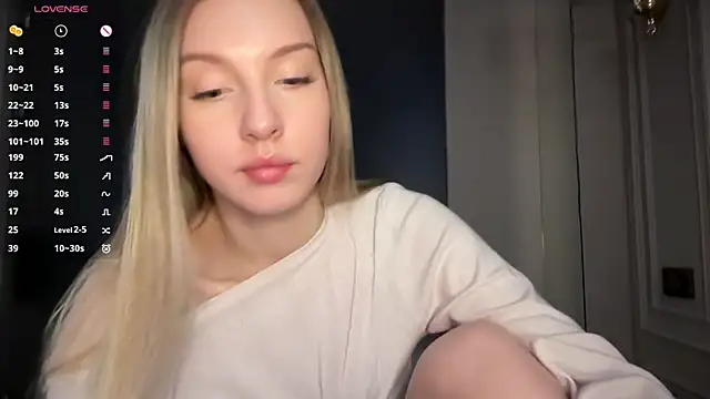 blondinkaa online show from March 30, 2026, 6:09 pm