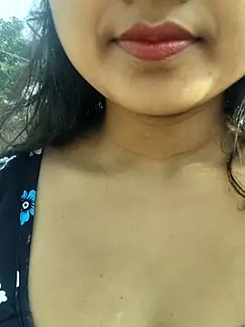 sweety-sexy2 online show from December 19, 2025, 3:10 am