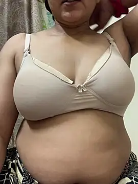 Snapshot of missmisha01 chatting on July 5, 2026, 5:09 pm missmisha01 online show from July 5, 2026, 5:09 pm