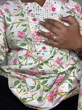 missmisha01 online show from January 13, 2026, 1:15 pm