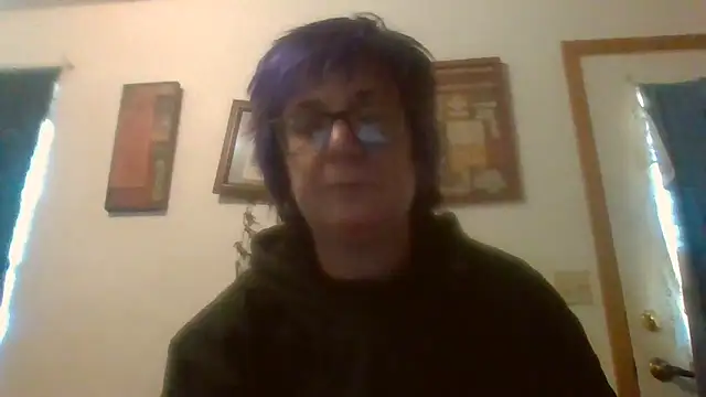 becky1111 online show from June 17, 2026, 7:35 pm