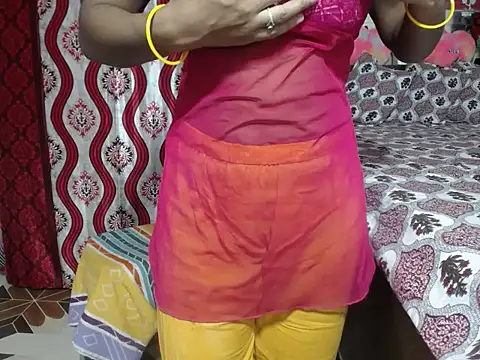 surbhi01 online show from June 26, 2026, 4:29 am