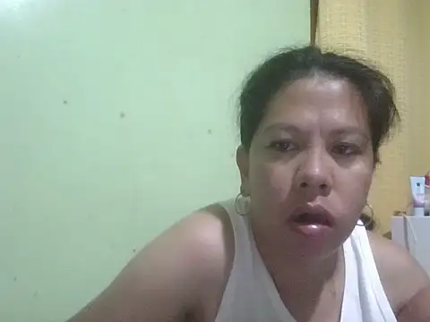 Snapshot of annawet chatting on June 17, 2026, 7:02 pm annawet online show from June 17, 2026, 7:02 pm