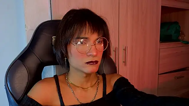 tiffanyy 777 online show from July 31, 2026, 2:44 am