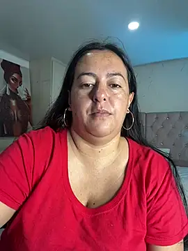 Snapshot of evelyn_harpeery chatting on June 26, 2026, 10:43 am evelyn harpeery online show from June 26, 2026, 10:43 am