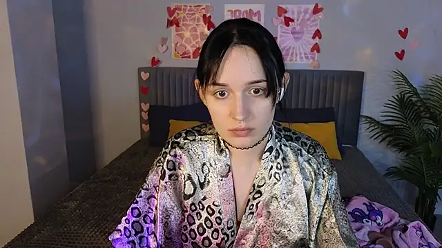 KaseyKItty  online show from May 3, 2026, 1:44 am