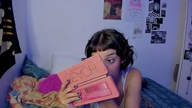 harakitty  online show from July 9, 2026, 11:15 pm