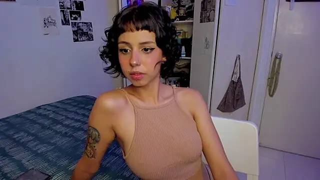 harakitty  online show from July 10, 2026, 8:53 pm
