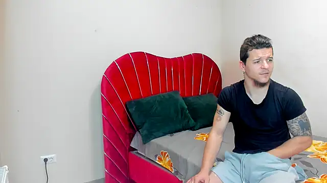 RubyDuo online show from February 4, 2026, 10:05 pm