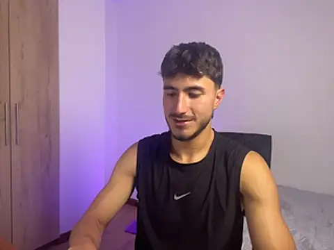 Snapshot of LIAM_COLT chatting on March 5, 2026, 8:49 pm LIAM COLT online show from March 5, 2026, 8:49 pm