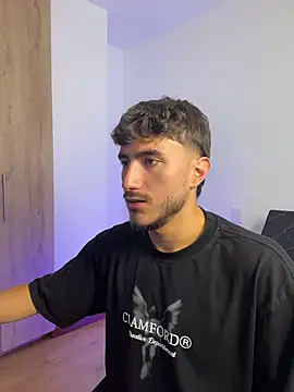 Snapshot of LIAM_COLT chatting on March 20, 2026, 5:36 pm LIAM COLT online show from March 20, 2026, 5:36 pm