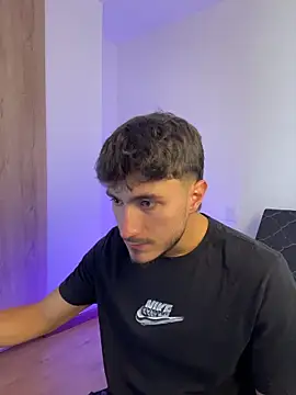 Snapshot of LIAM_COLT chatting on March 19, 2026, 7:25 pm LIAM COLT online show from March 19, 2026, 7:25 pm