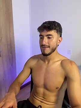 Snapshot of LIAM_COLT chatting on March 31, 2026, 4:42 pm LIAM COLT online show from March 31, 2026, 4:42 pm