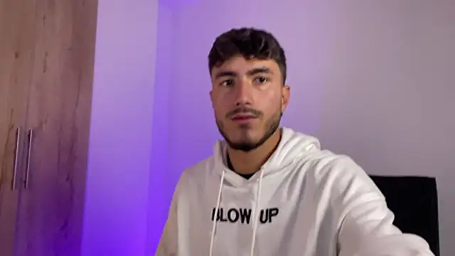 Snapshot of LIAM_COLT chatting on March 25, 2026, 10:30 pm LIAM COLT online show from March 25, 2026, 10:30 pm