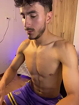 Snapshot of LIAM_COLT chatting on April 6, 2026, 10:55 pm LIAM COLT online show from April 6, 2026, 10:55 pm